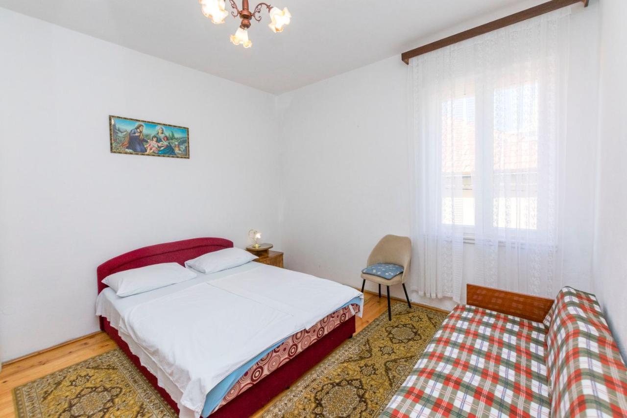 Apartments And Rooms Jakov Primosten Exterior photo